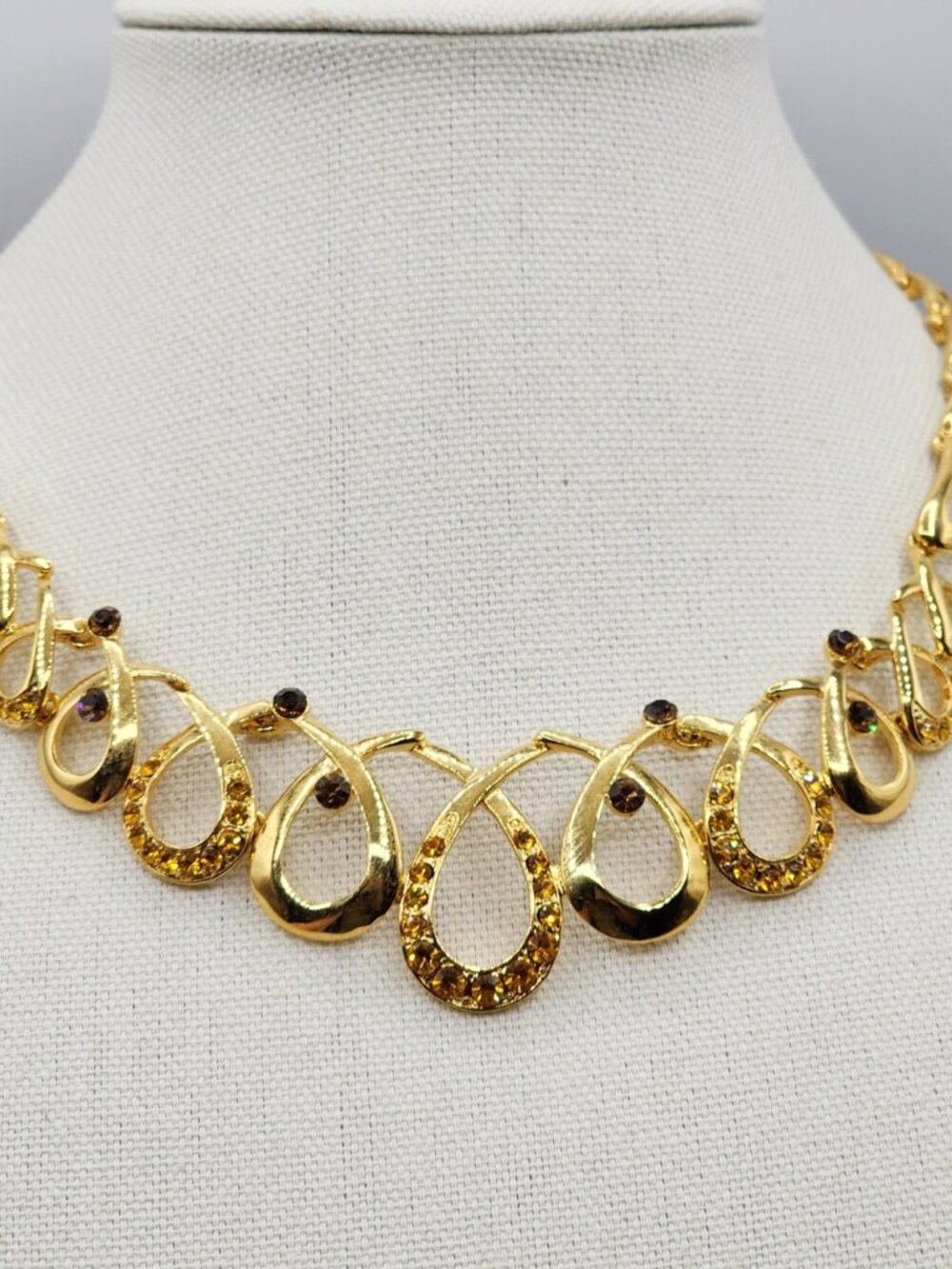 Vintage Gold Tone Statement Necklace Choker Scrollwork Design Rhinestones